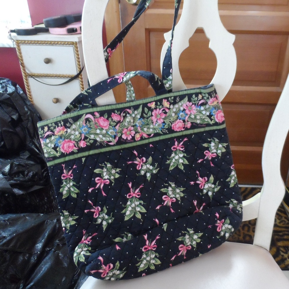 Vera Bradley button tote in retired New Hope
